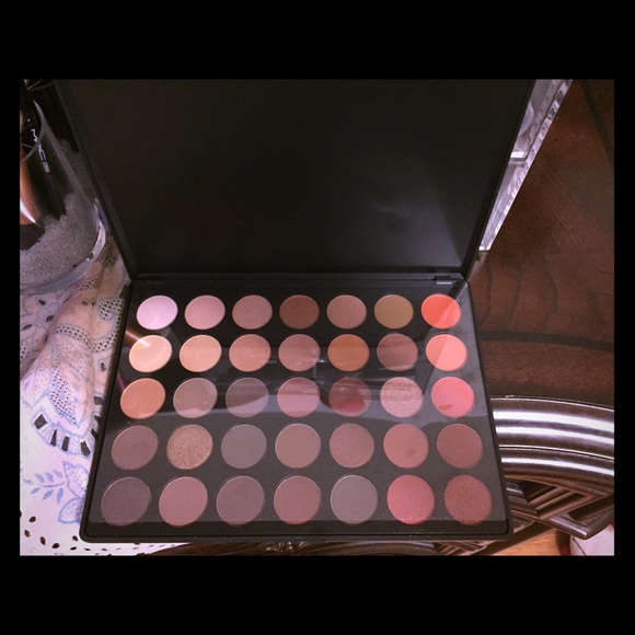 MorpheBrushes 35O palette