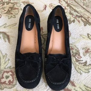 Black suede kitten heel shoes
