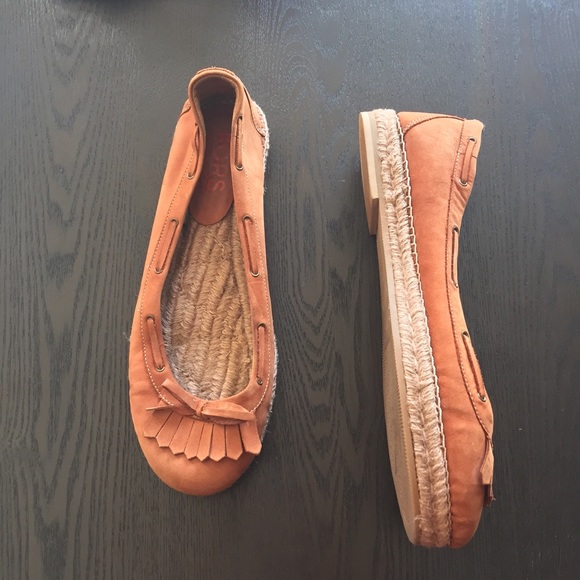 Fabulous Michael Kors Flats 10 - Picture 2 of 2