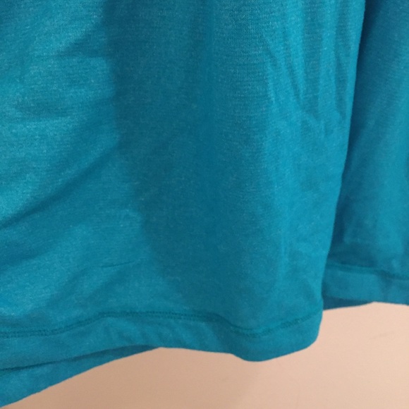 LULULEMON turquoise criss cross tank - Picture 4 of 4