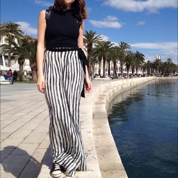 Black &a white stripped pants