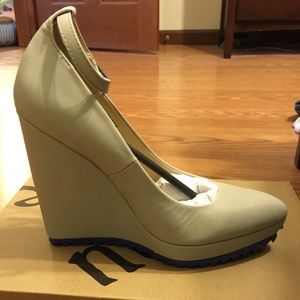 Grey and blue dress wedge.