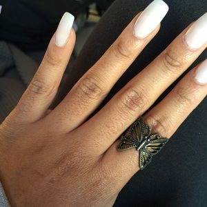 Butterfly ring