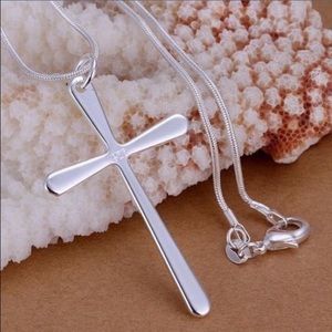 Cross necklace to die for