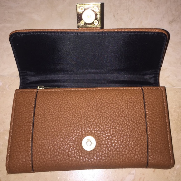 Nicole Miller Tri-Fold Wallet - Picture 3 of 3