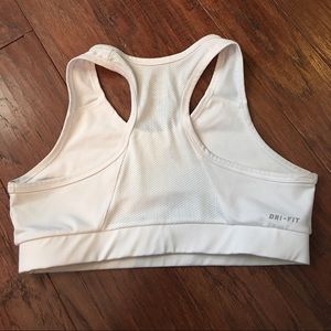 White nike sports bra