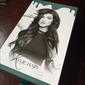 BRAND NEW  Kylie Hair Kouture Extensions