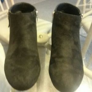 American Eagle Ankle Booty