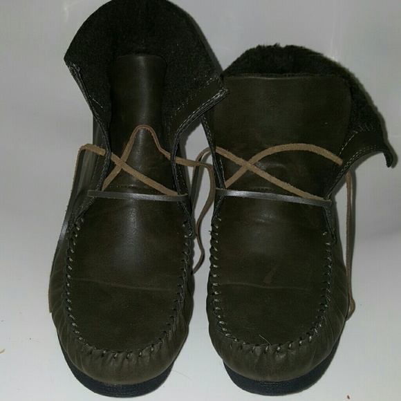 Old navy moccasin booties