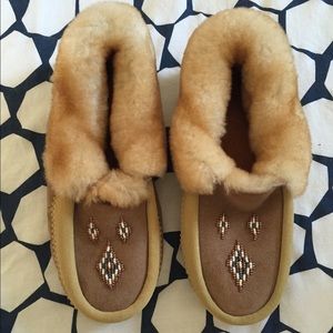 Manitobah Mukluks Red River Moccasins