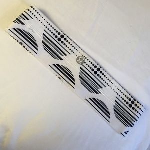 LuLu Lemon Headband- white and black