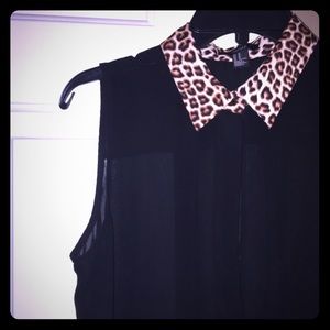 Highlow, cheetah collared, button up