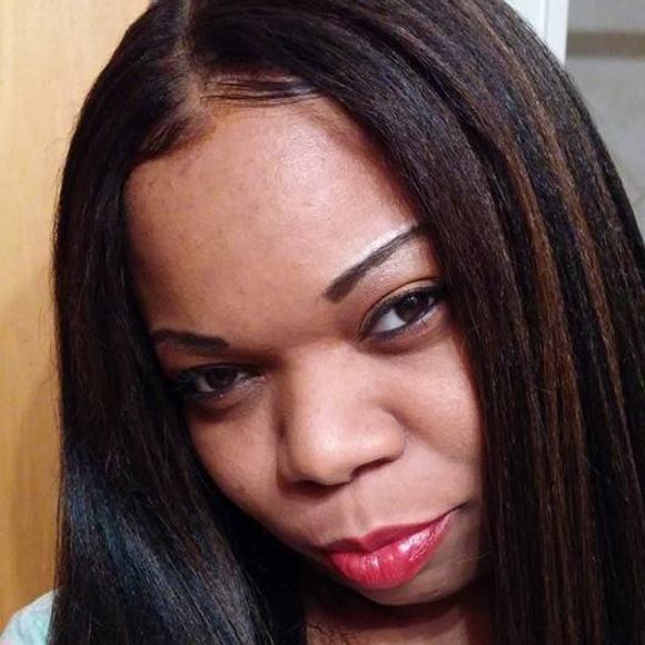 Meet your Posher, Latasha
