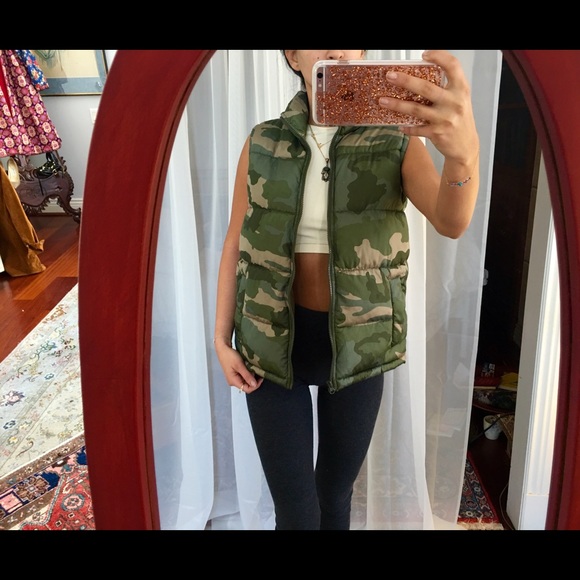 Camo puffy vest