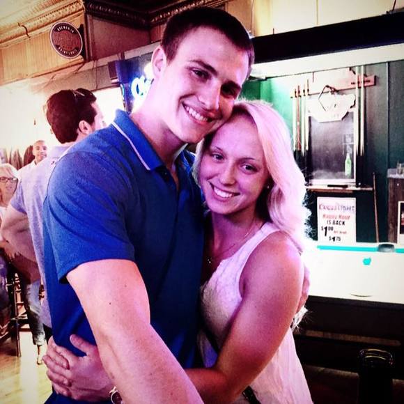 Meet your Posher, Courtney - Picture 1 of 1