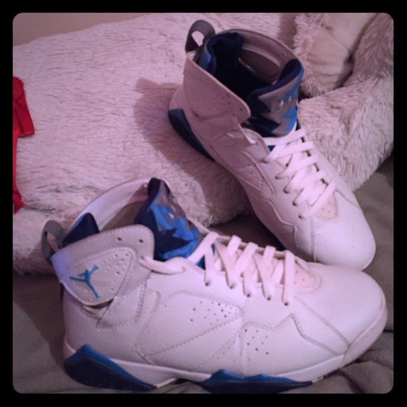FRENCH BLUE JORDAN 7s