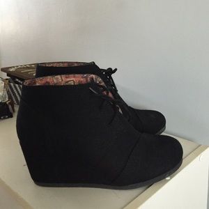 Wedge booties