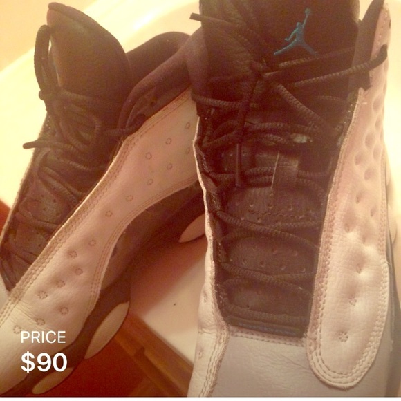 Jordan Shoes - Retro 13 Holograms