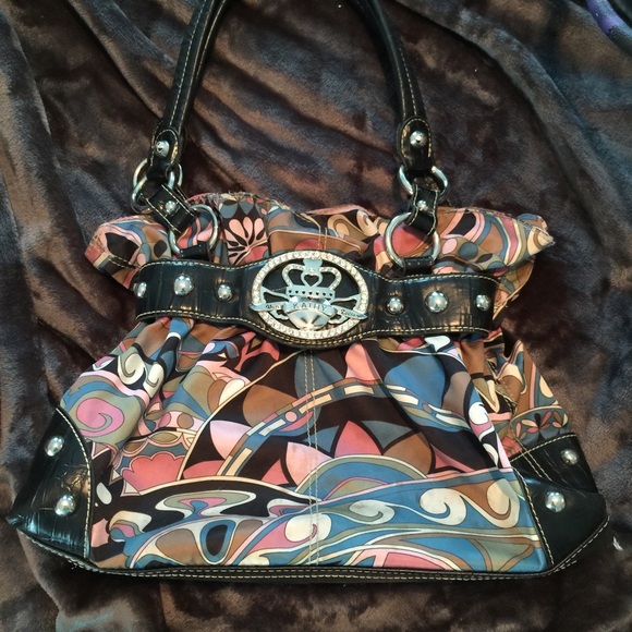 Kathy - Picture 1 of 2