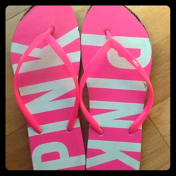 PINK Victoria's Secret Shoes - 💝Victoria's Secret PINK Flip Flops💝