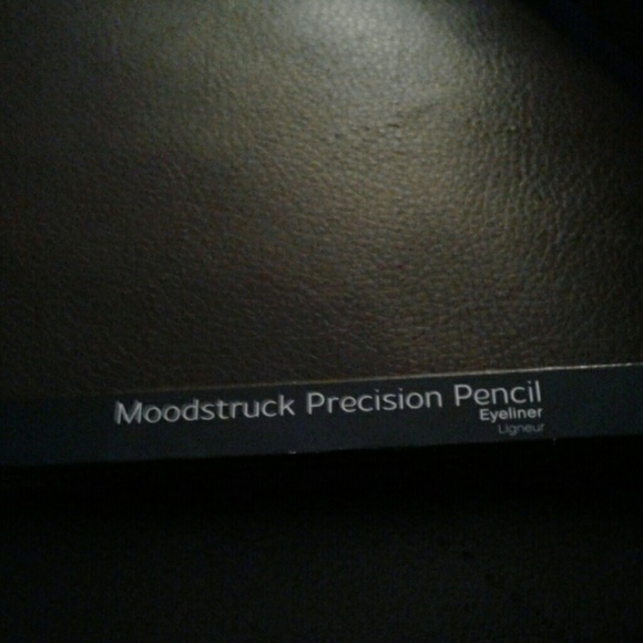 Eyeliner  perfect  (black )