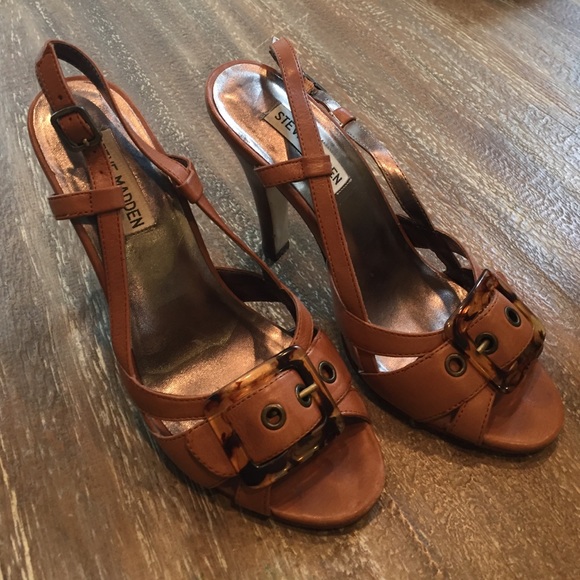 Woman's shoes