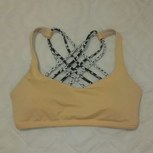 Lululemon free to be bra *wild