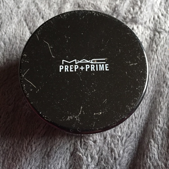 MAC Cosmetics Other - ON HOLD- MAC prep + prime powder