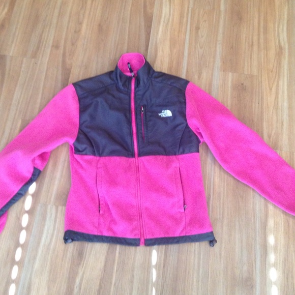 North face PRICE IS FIRM, NO LOW OFFERS!