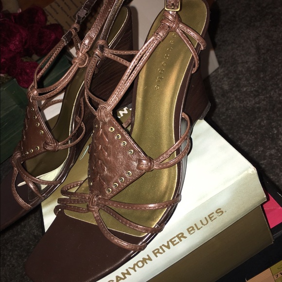 NEW Wedges - Picture 1 of 1