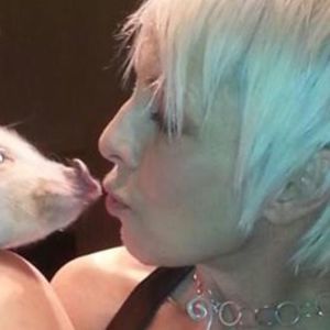 Meet your Posher, Valerie