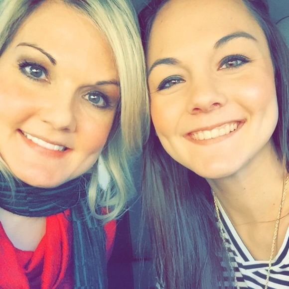 Meet your Posher, Paula