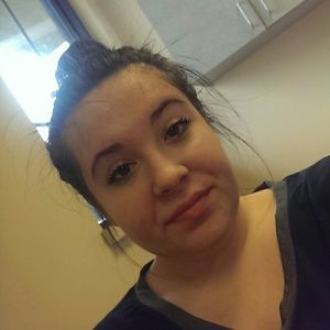 Meet your Posher, Aleah