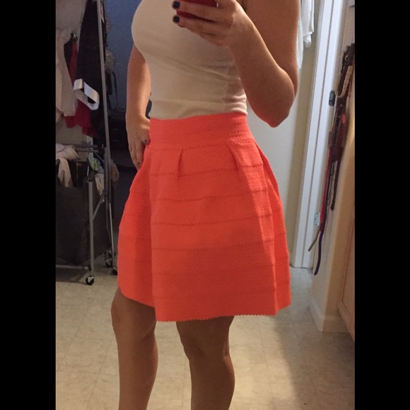 San Joy pleated pouf skirt - Picture 2 of 4