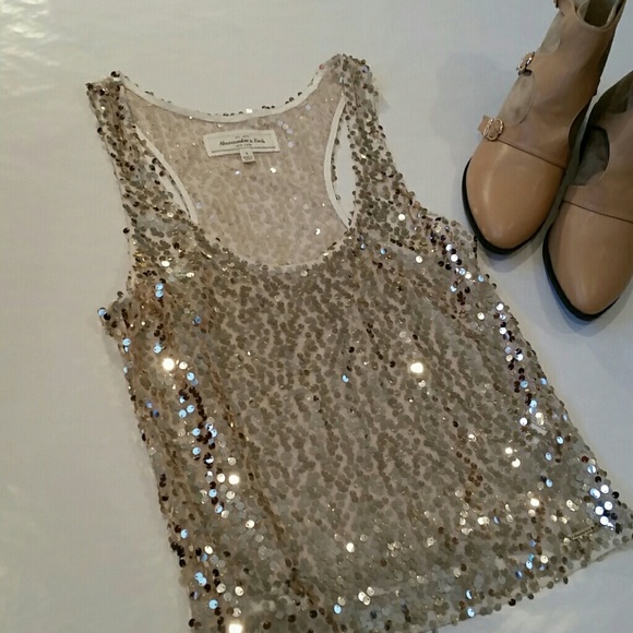 Abercrombie & Fitch Tops - A&F Gold Sequins Top