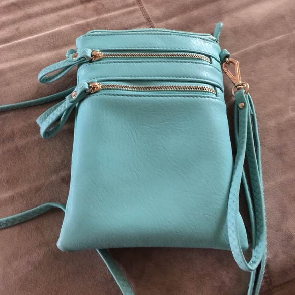 Mint color Crossbody - Picture 2 of 4