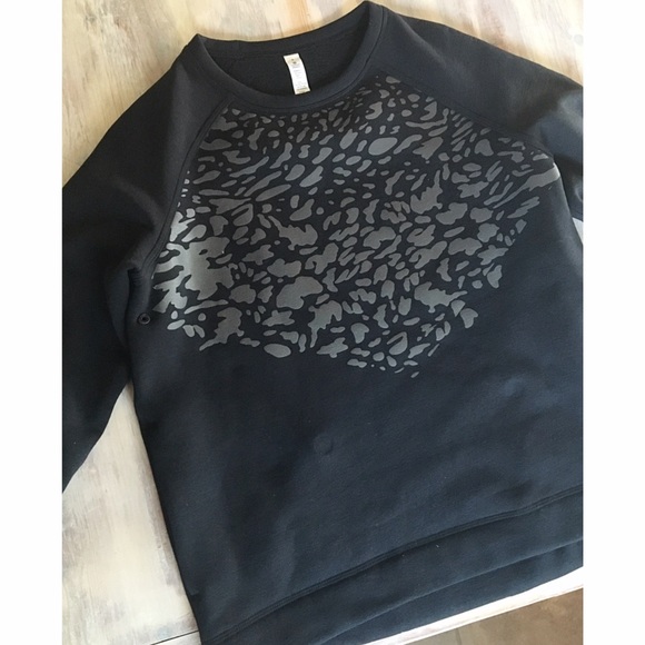 lululemon athletica Sweaters - Lululemon Black Sweater