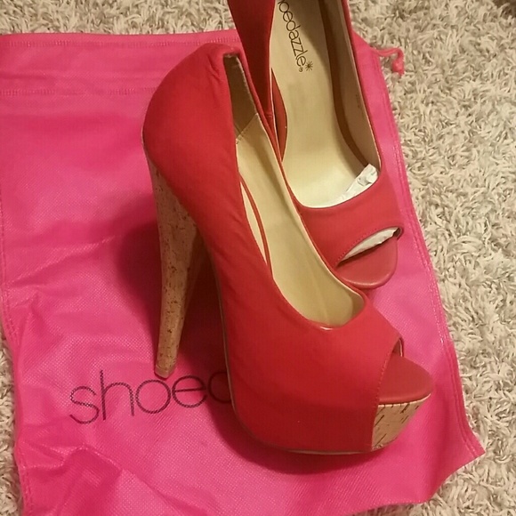 Red Heels - Picture 2 of 3