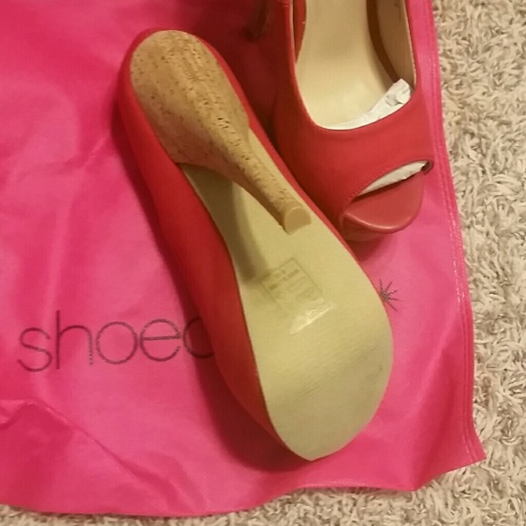 Red Heels - Picture 3 of 3
