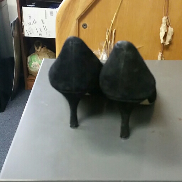 Pumps - Picture 3 of 3