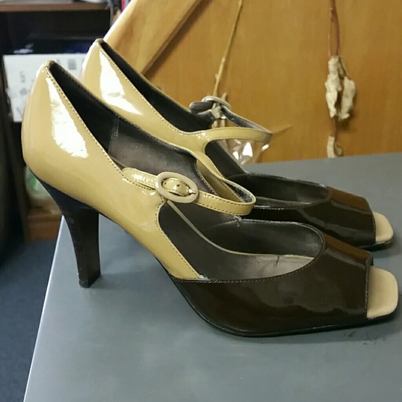 Shoes - Picture 2 of 2
