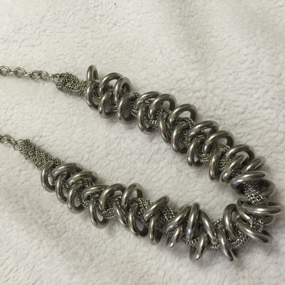 Metal ring chain detail necklace - Picture 1 of 1