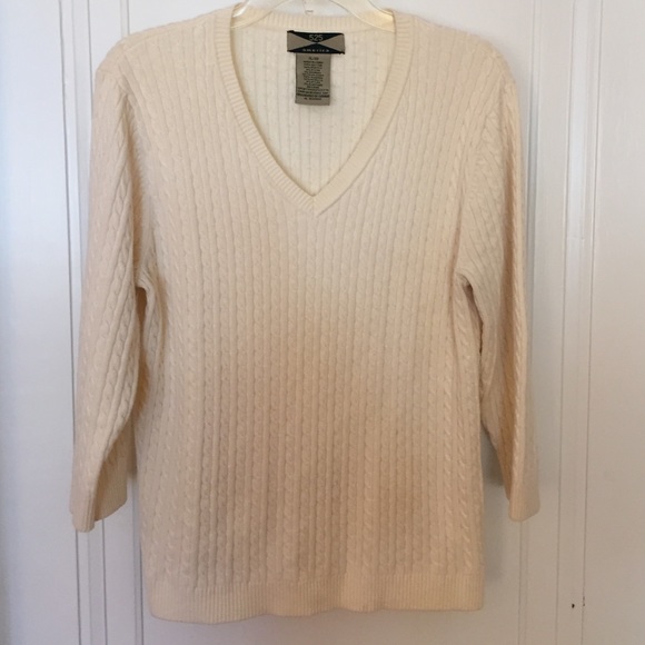 Pullover sweater