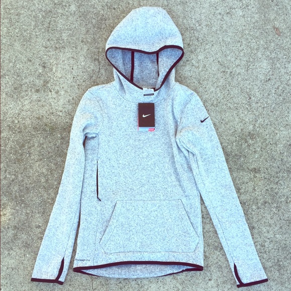 Nike Sweaters - Nike gray therma-fit pullover sweater
