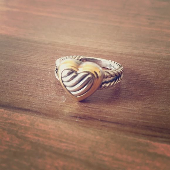 Authentic David Yurman Cable Heart ring w/ gold 💛