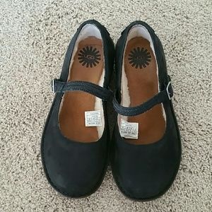 ugg mary janes