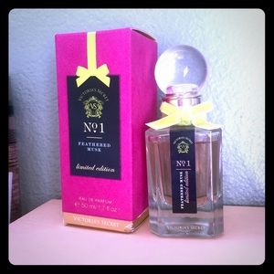 Victoria's Secret Feathered Musk Parfum w/ Box