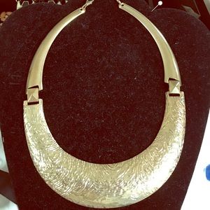 Hammered gold necklace