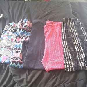 Leggings 5$ a pair 5 pairs