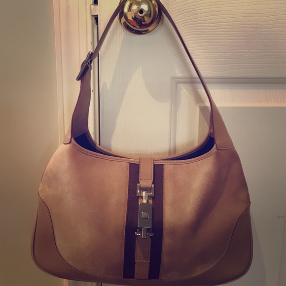 Gucci Handbags - 🎉🎉Host Pick🎉🎉Authentic Gucci Shoulder Bag
